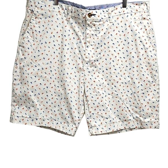 Tommy Hilfiger Mens  4 Pocket Zip Up White w/Red and Blue Palm Tree Shorts Sz 40 - Picture 1 of 11